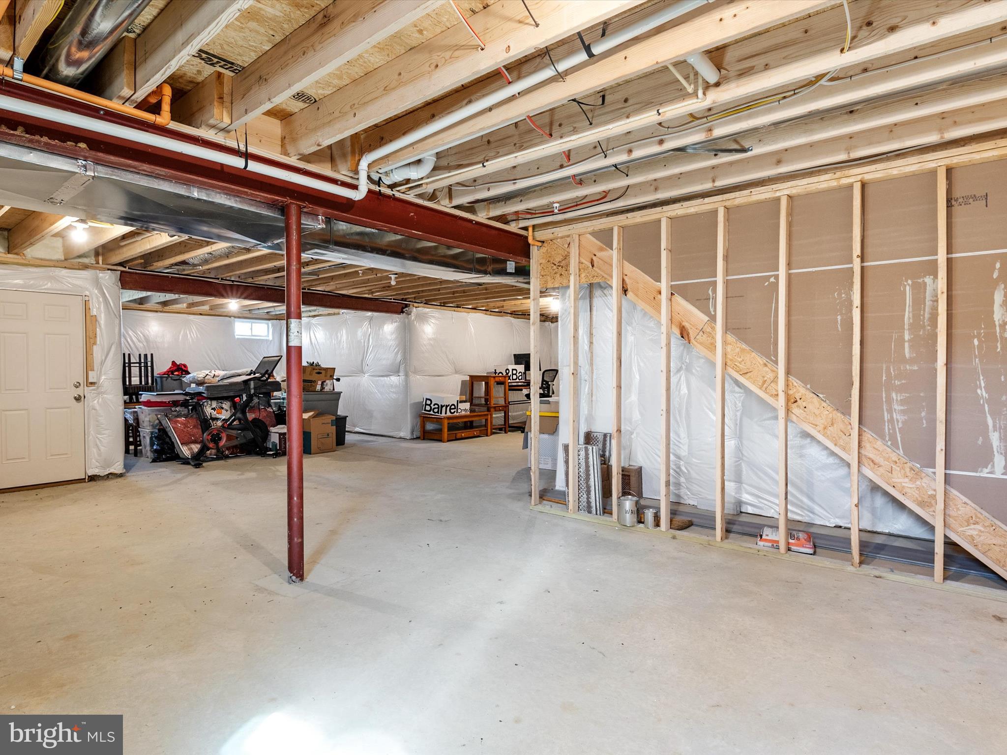 8412 Maryland Road Pasadena, MD 21122 - Photo 42 of 61 a view of an empty room with a garage
