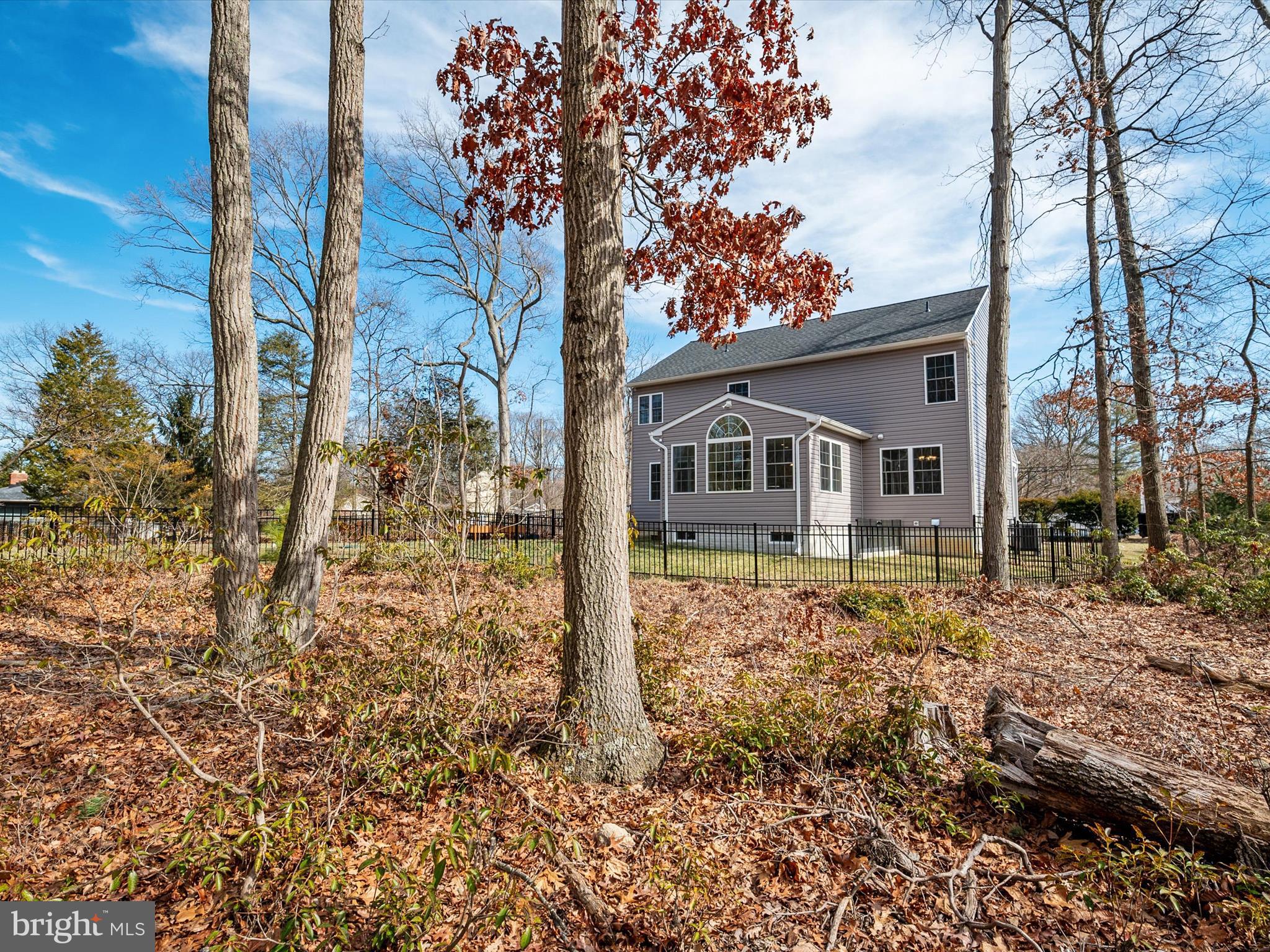 8412 Maryland Road Pasadena, MD 21122 - Photo 57 of 61 a front view of a house with garden