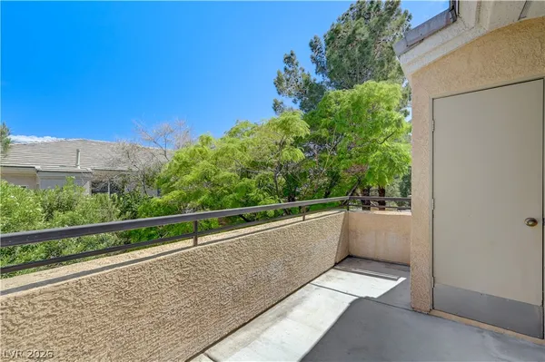 $2,195 | 804 Peachy Canyon Circle, Unit 201, Las Vegas, NV 89144