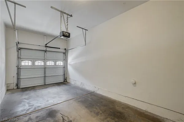 $2,195 | 804 Peachy Canyon Circle, Unit 201, Las Vegas, NV 89144
