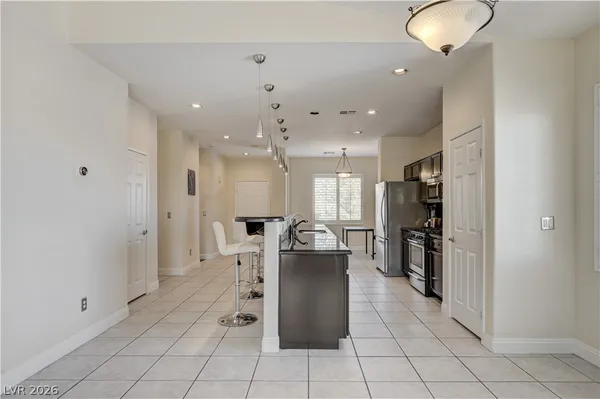 $2,195 | 804 Peachy Canyon Circle, Unit 201, Las Vegas, NV 89144