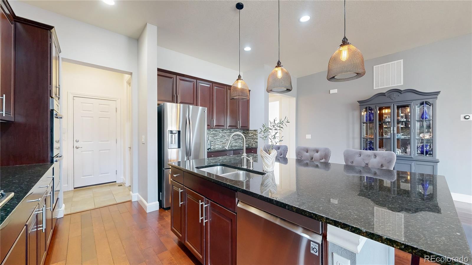 8465 Poppy Street Arvada, CO 80007 - Photo 6 of 47