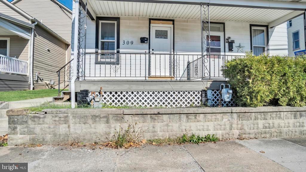 309 High Street Hanover, PA 17331 - Photo 4 of 32 Gallery Image 4