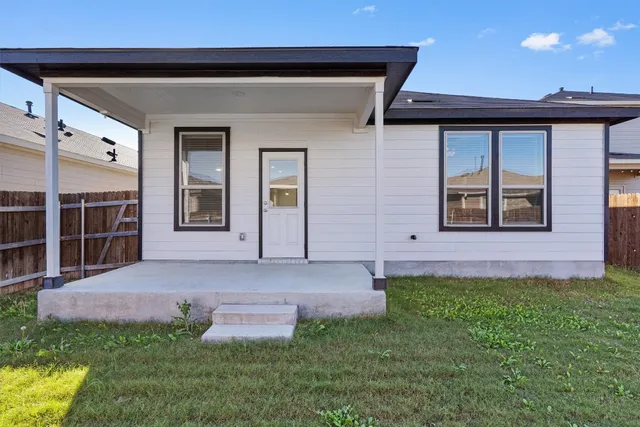 $1,850 | 337 Harper Lane, Georgetown, TX 78626