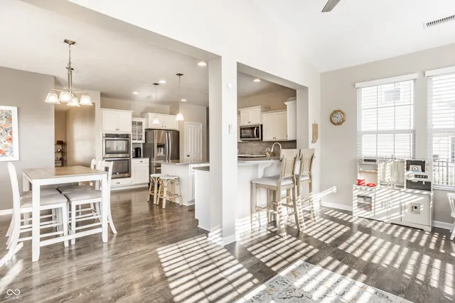 $425,000 | 4141 Ginkgo Court, Danville, IN 46122