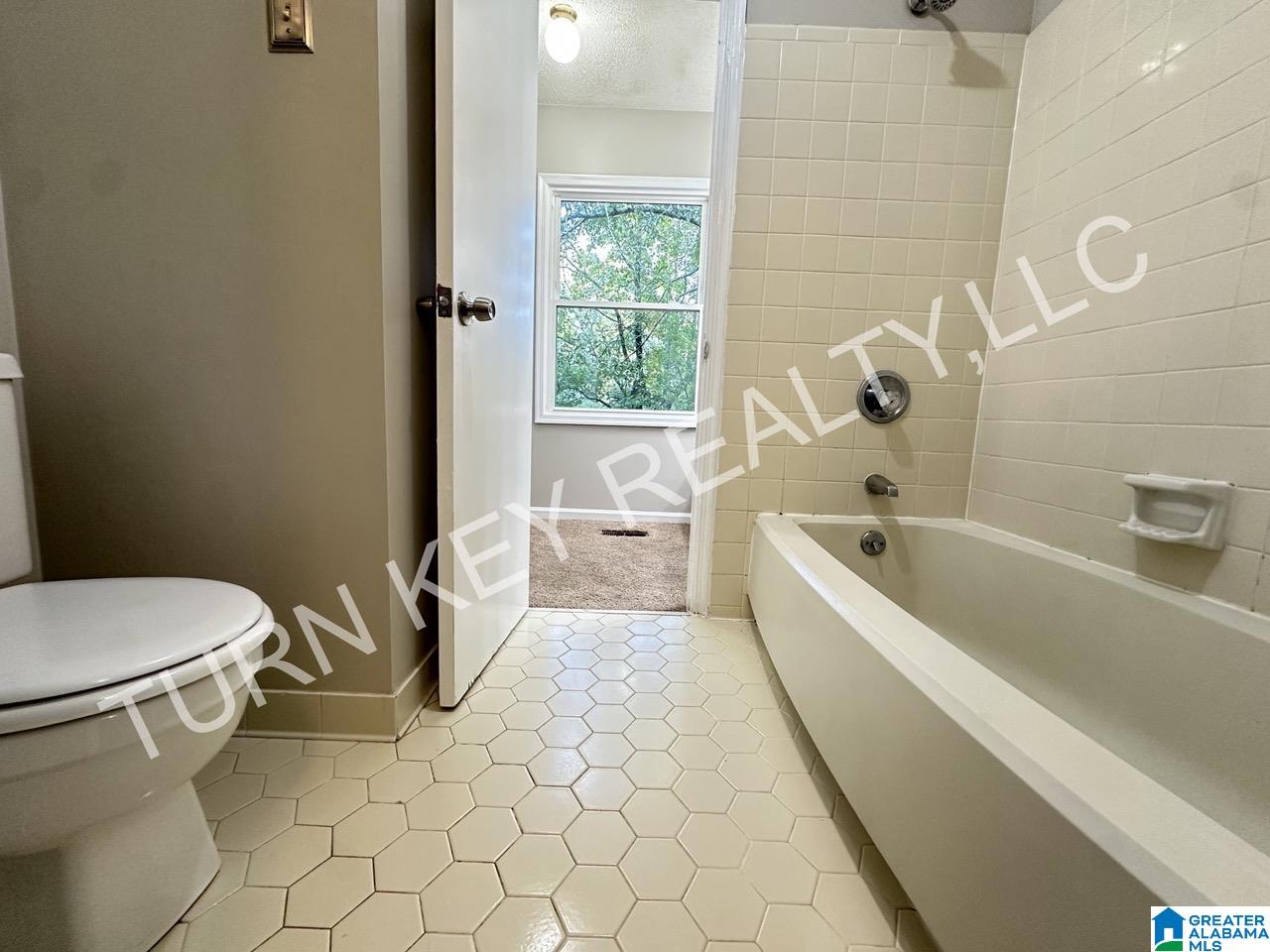 3891 Overton Manor Trail Birmingham, AL 35243 - Photo 5 of 16
