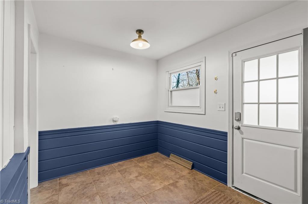 1430 Eldorada Road Winston-Salem, NC 27103 - Photo 16 of 45 Breakfast Nook