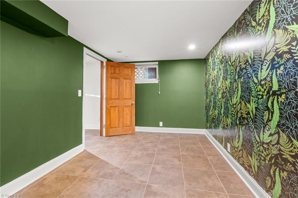 1430 Eldorada Road Winston-Salem, NC 27103 - Photo 33 of 45 3rd Bedroom