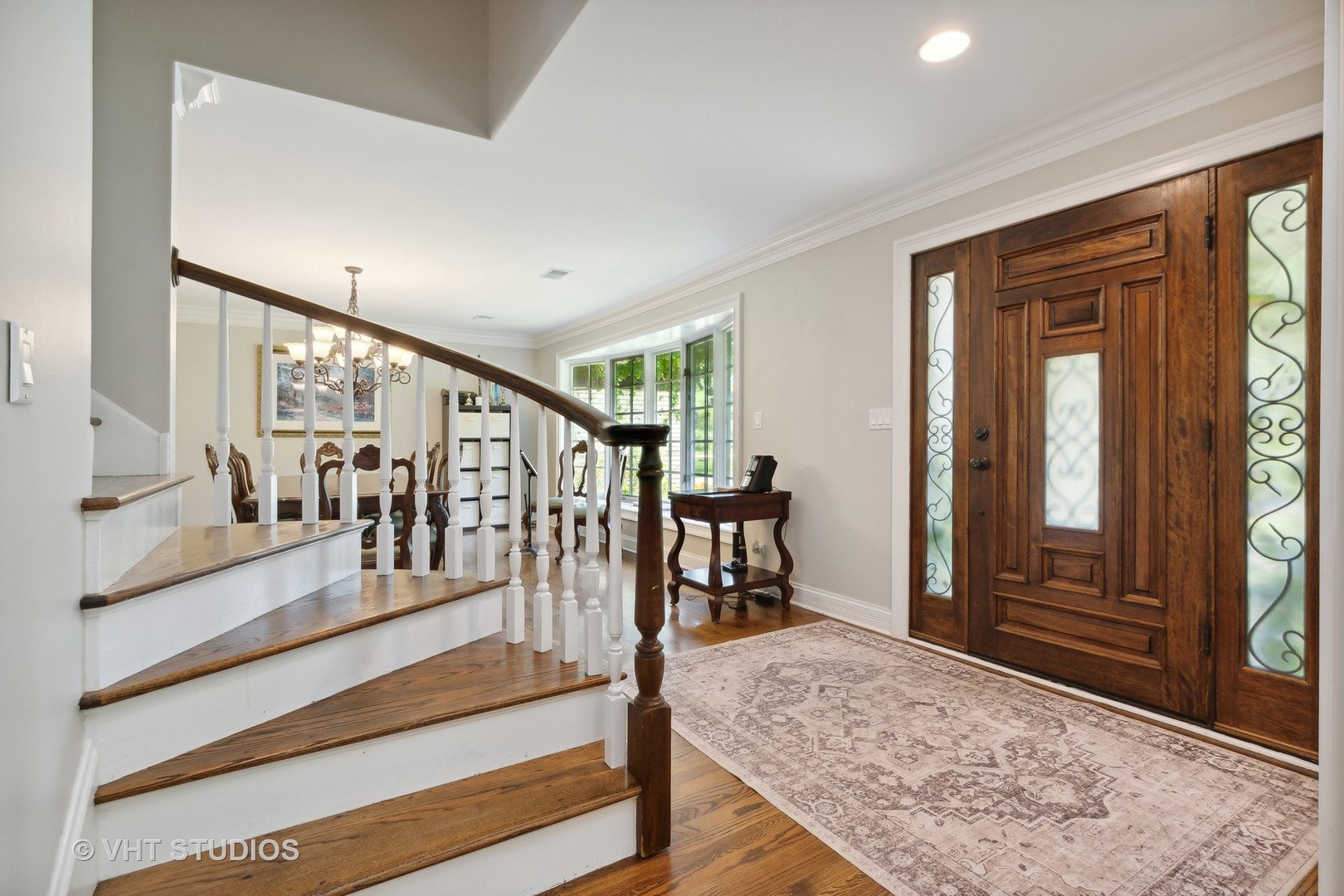 562 A Aberdeen Road Frankfort, IL 60423 - Photo 4 of 47 a view of front door with furniture