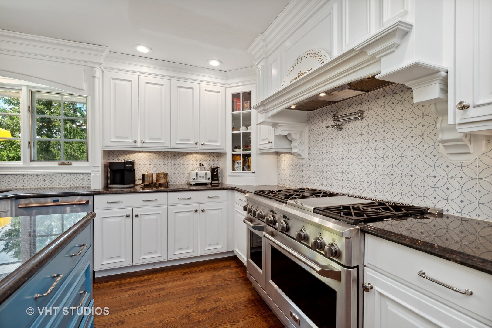 562 A Aberdeen Road Frankfort, IL 60423 - Photo 9 of 47 a kitchen with granite countertop cabinets stainless steel appliances and a window