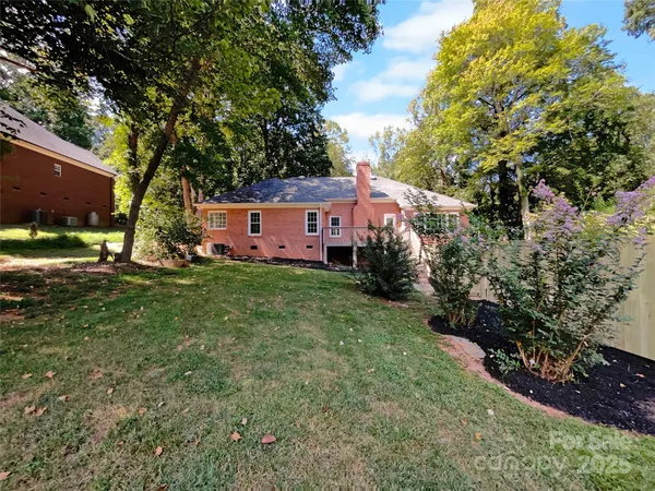 $619,000 | 8117 Shannon Woods Lane, Matthews, NC 28104