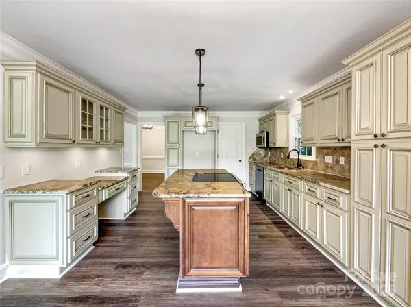 $619,000 | 8117 Shannon Woods Lane, Matthews, NC 28104