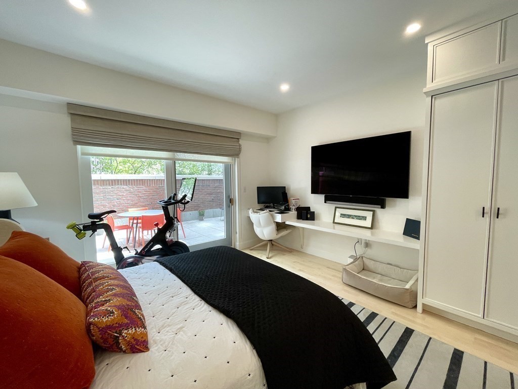 10 Bowdoin Street, Unit 202 Boston, MA 02114 - Photo 12 of 16