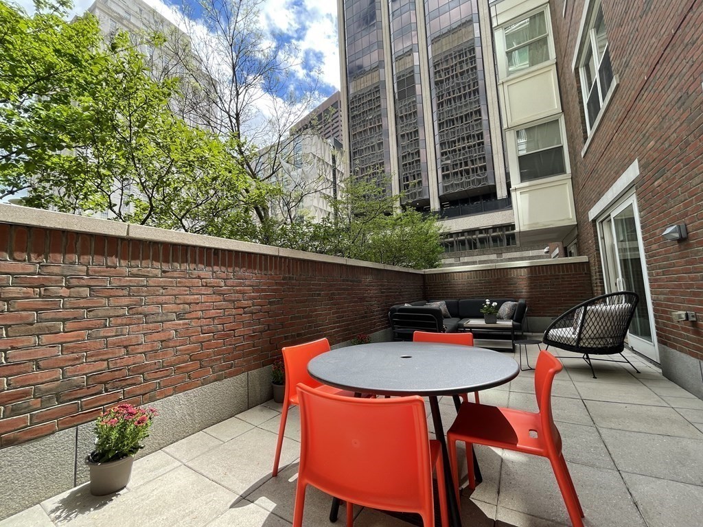 10 Bowdoin Street, Unit 202 Boston, MA 02114 - Photo 3 of 16