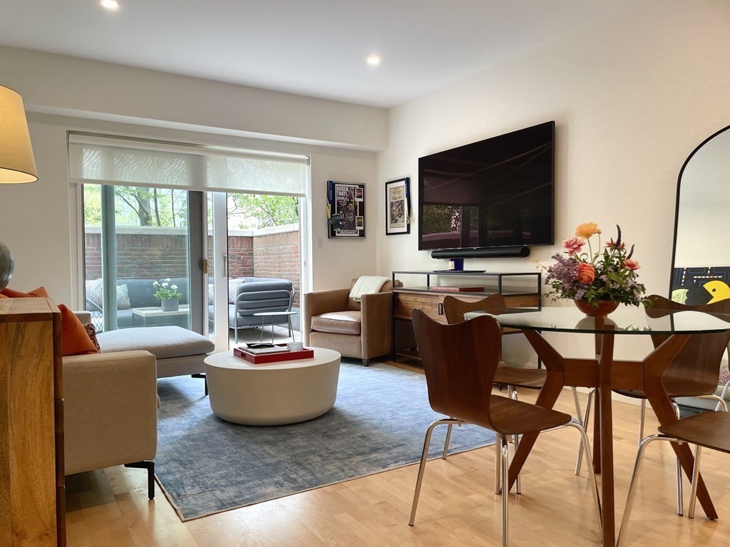 10 Bowdoin Street, Unit 202 Boston, MA 02114 - Photo 4 of 16