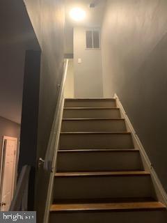 25 Raleigh Place Willingboro, NJ 08046 - Photo 8 of 17 a view of entryway