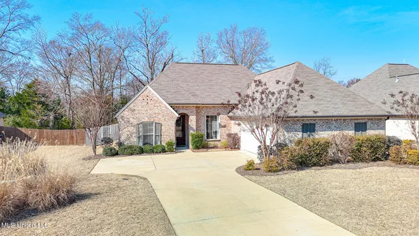 $335,000 | 212 Falls Crossing, Madison, MS 39110