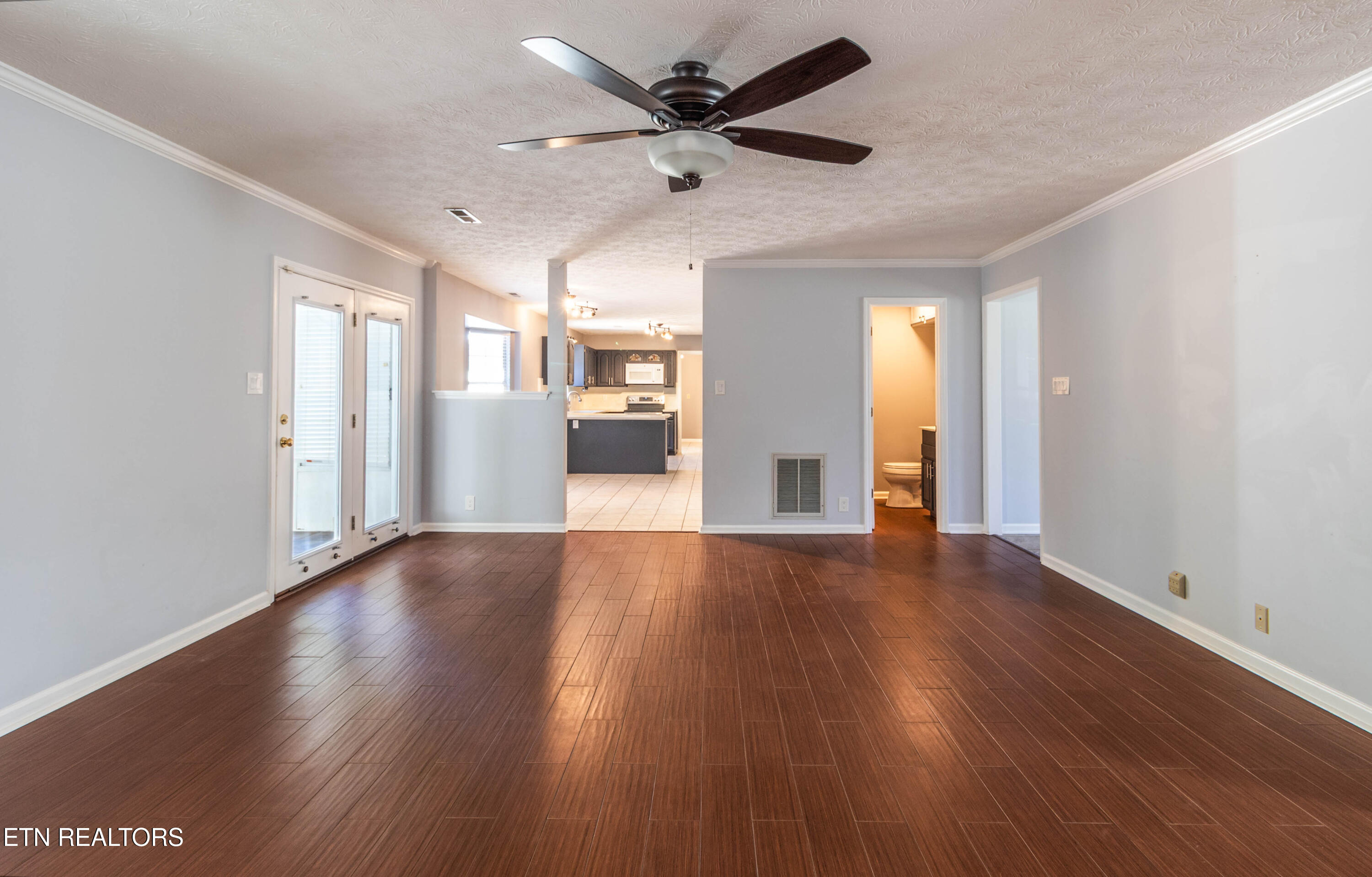 1633 Cheney Road Knoxville, TN 37922 - Photo 12 of 43 Family Room