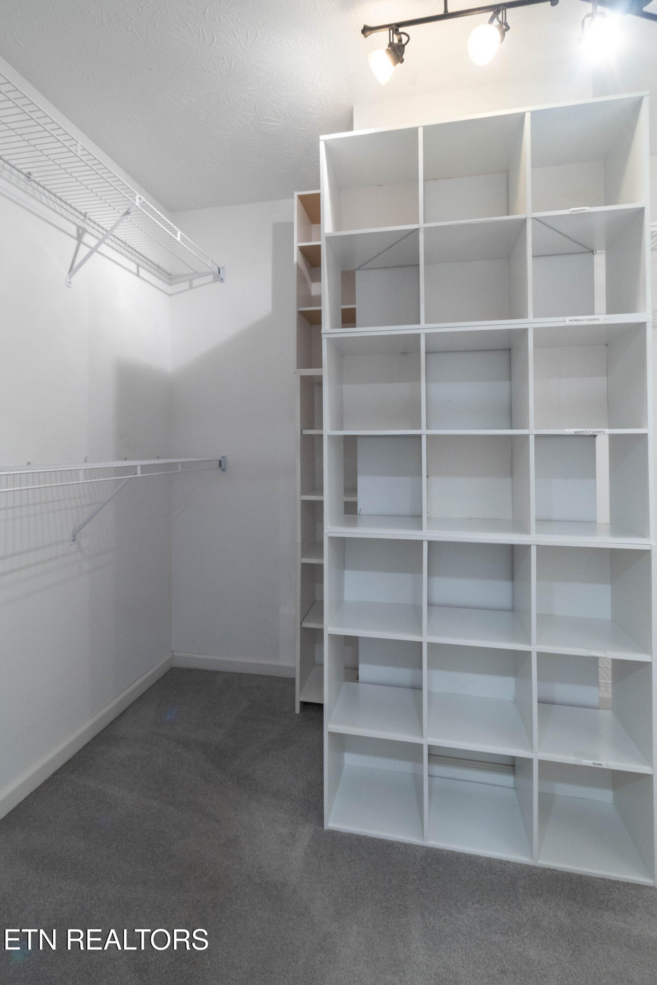 1633 Cheney Road Knoxville, TN 37922 - Photo 19 of 43 Master Closet