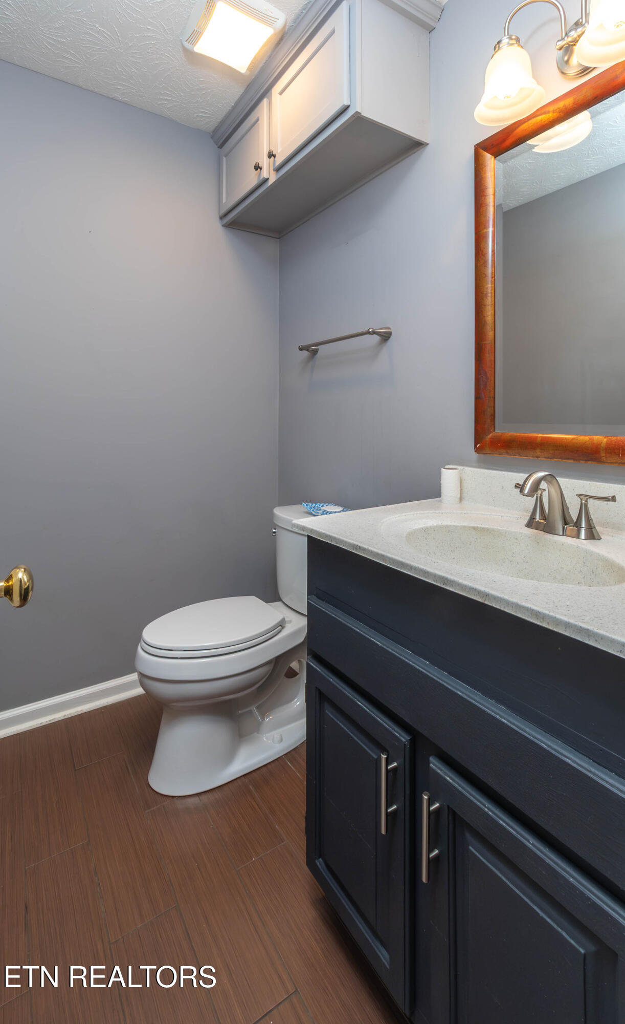 1633 Cheney Road Knoxville, TN 37922 - Photo 26 of 43 Half Bath