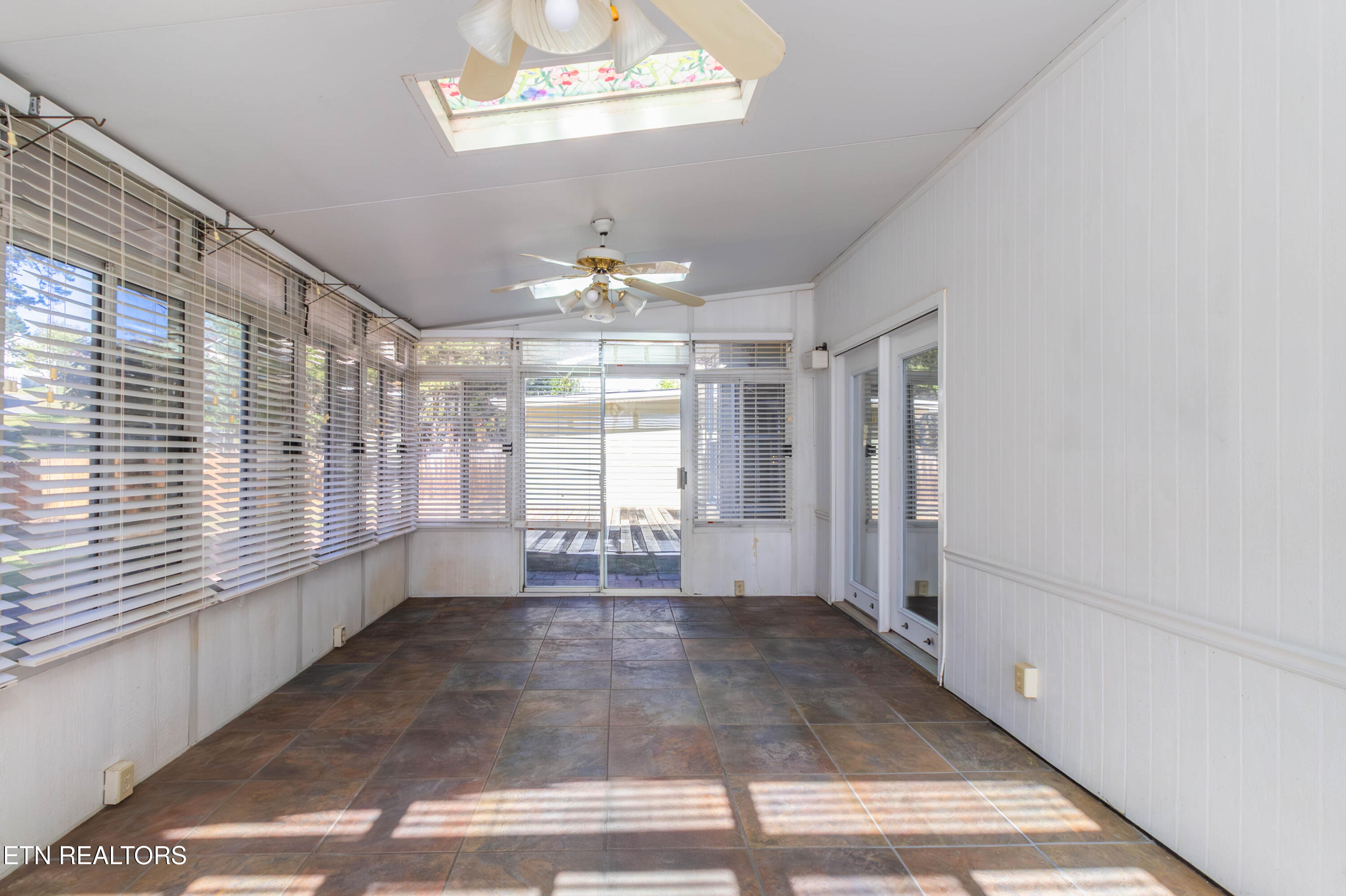 1633 Cheney Road Knoxville, TN 37922 - Photo 28 of 43 Sun Room
