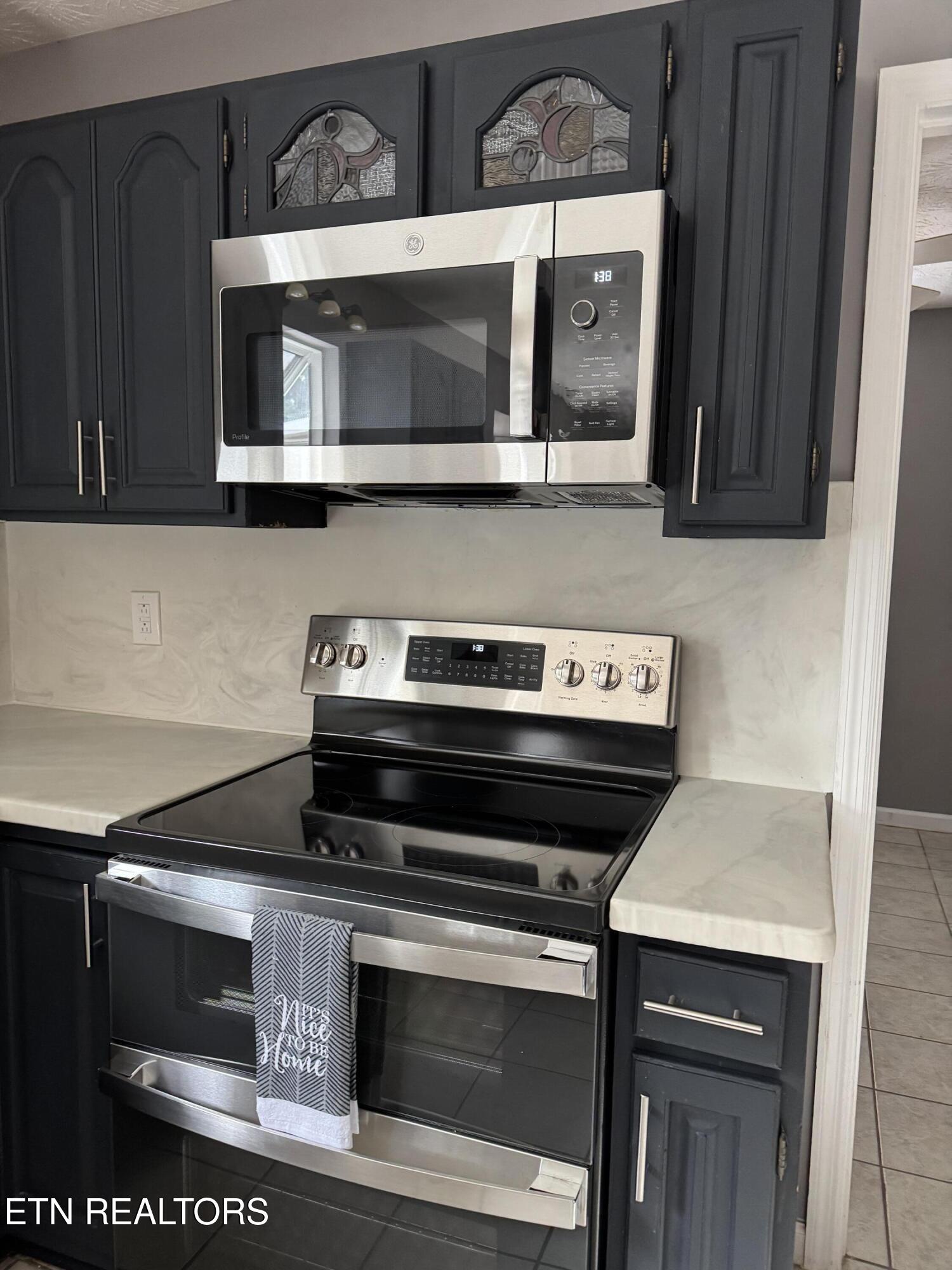 1633 Cheney Road Knoxville, TN 37922 - Photo 3 of 43 Kitchen