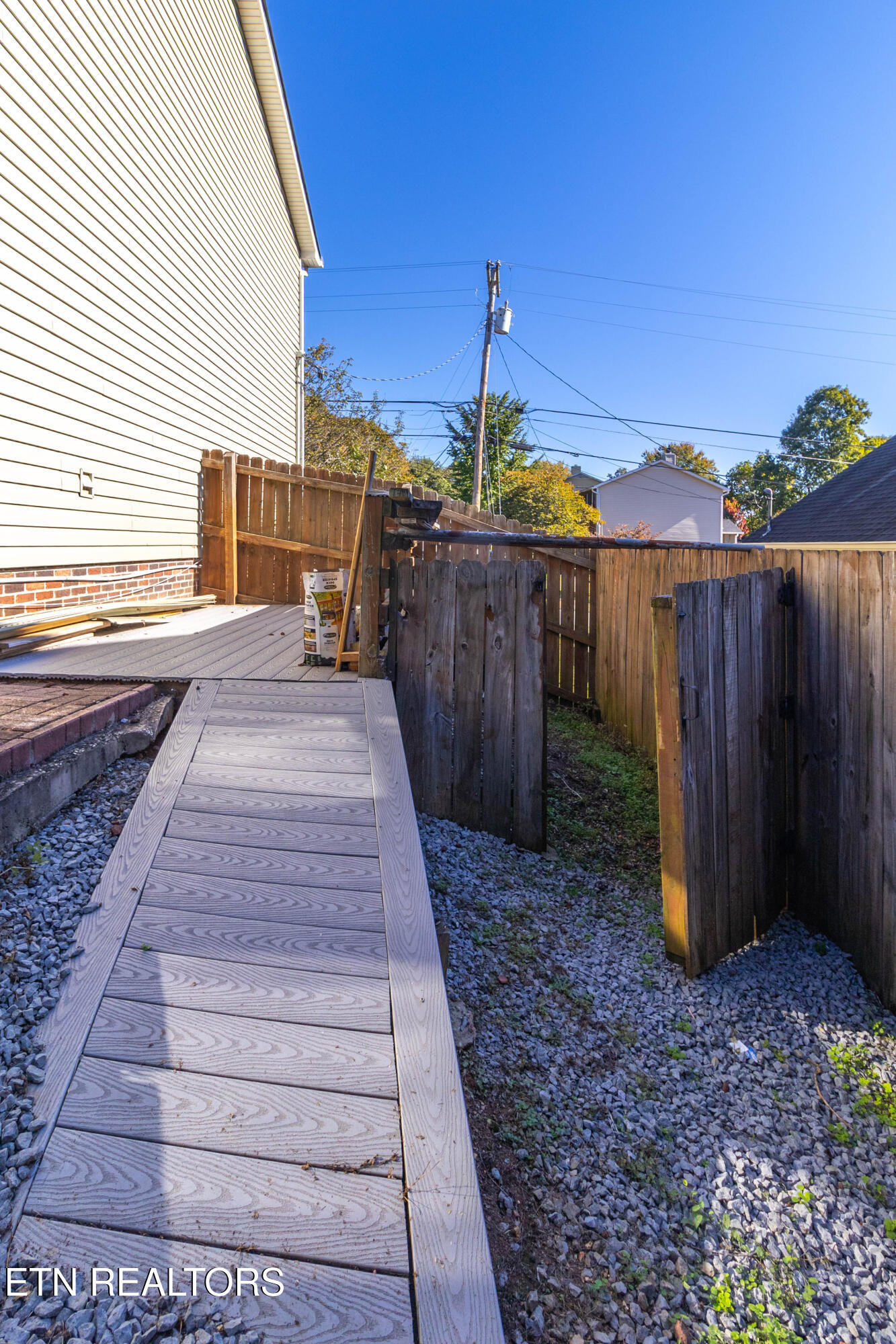 1633 Cheney Road Knoxville, TN 37922 - Photo 38 of 43 Back Yard