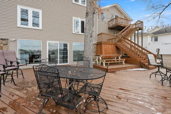 $849,900 | 1080 Ln 210 Hamilton Lake, Hamilton, IN 46742