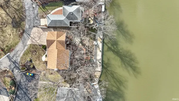 $849,900 | 1080 Ln 210 Hamilton Lake, Hamilton, IN 46742