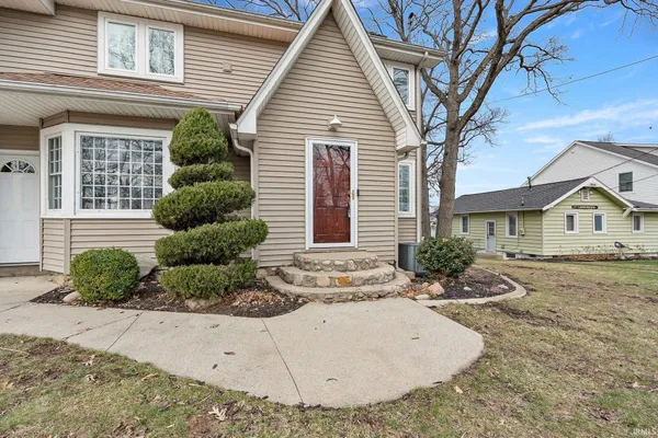 $849,900 | 1080 Ln 210 Hamilton Lake, Hamilton, IN 46742