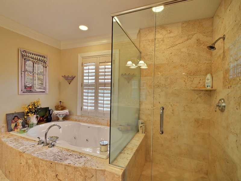 476 Fiddlewood Road Vero Beach, FL 32963 - Photo 12 of 25 Gallery Image 12