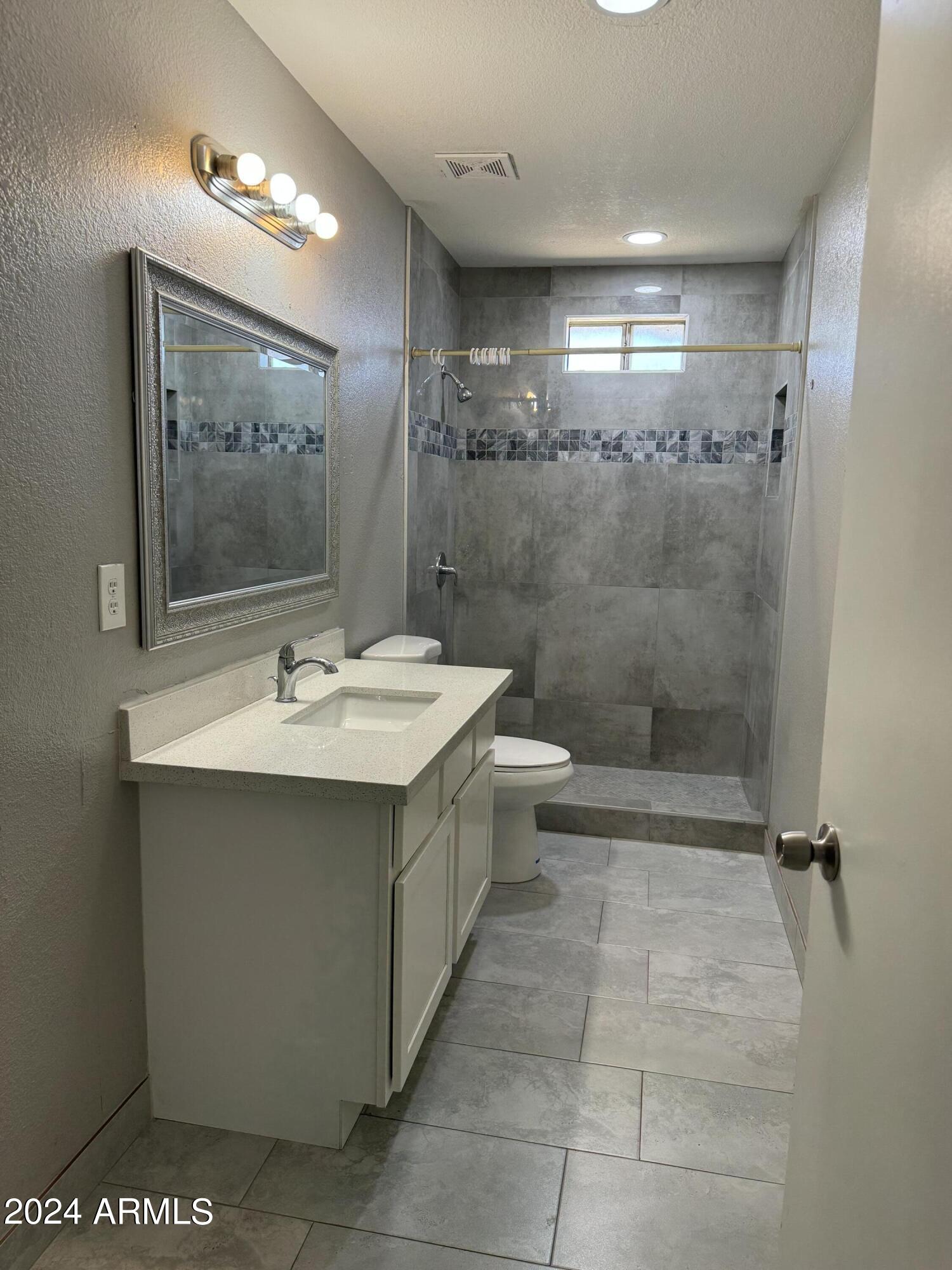 5920 West Ocotillo Road Glendale, AZ 85301 - Photo 15 of 28 IMG_8358