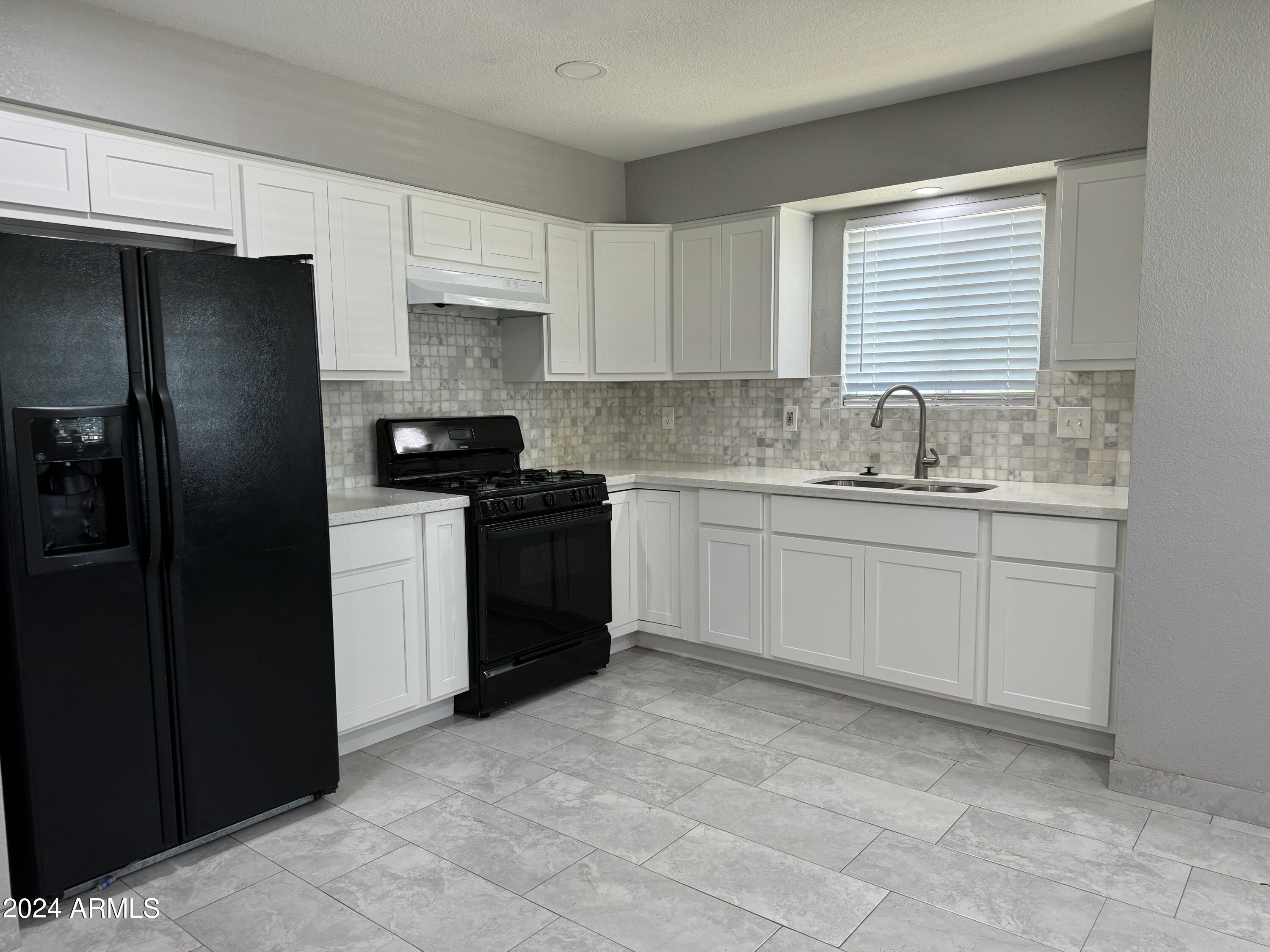 5920 West Ocotillo Road Glendale, AZ 85301 - Photo 9 of 28 IMG_8357