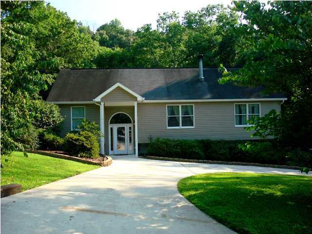 406 Ridgeway Drive Chattanooga, TN 37415 - Photo 1 of 25 Primary Photo