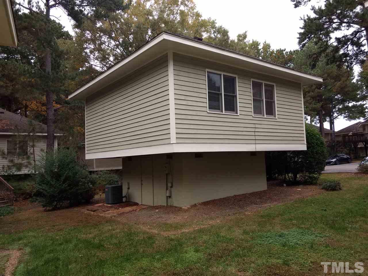 3453 Mill Run Raleigh, NC 27612 - Photo 3 of 8