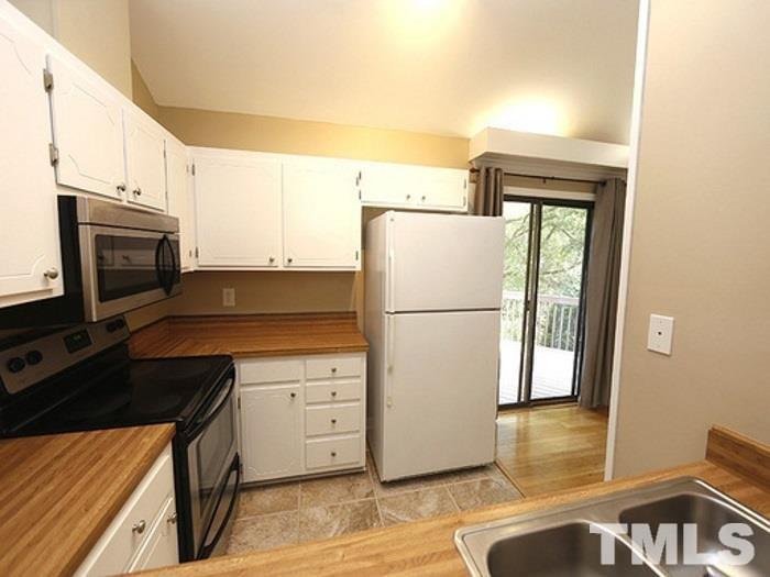 3453 Mill Run Raleigh, NC 27612 - Photo 5 of 8