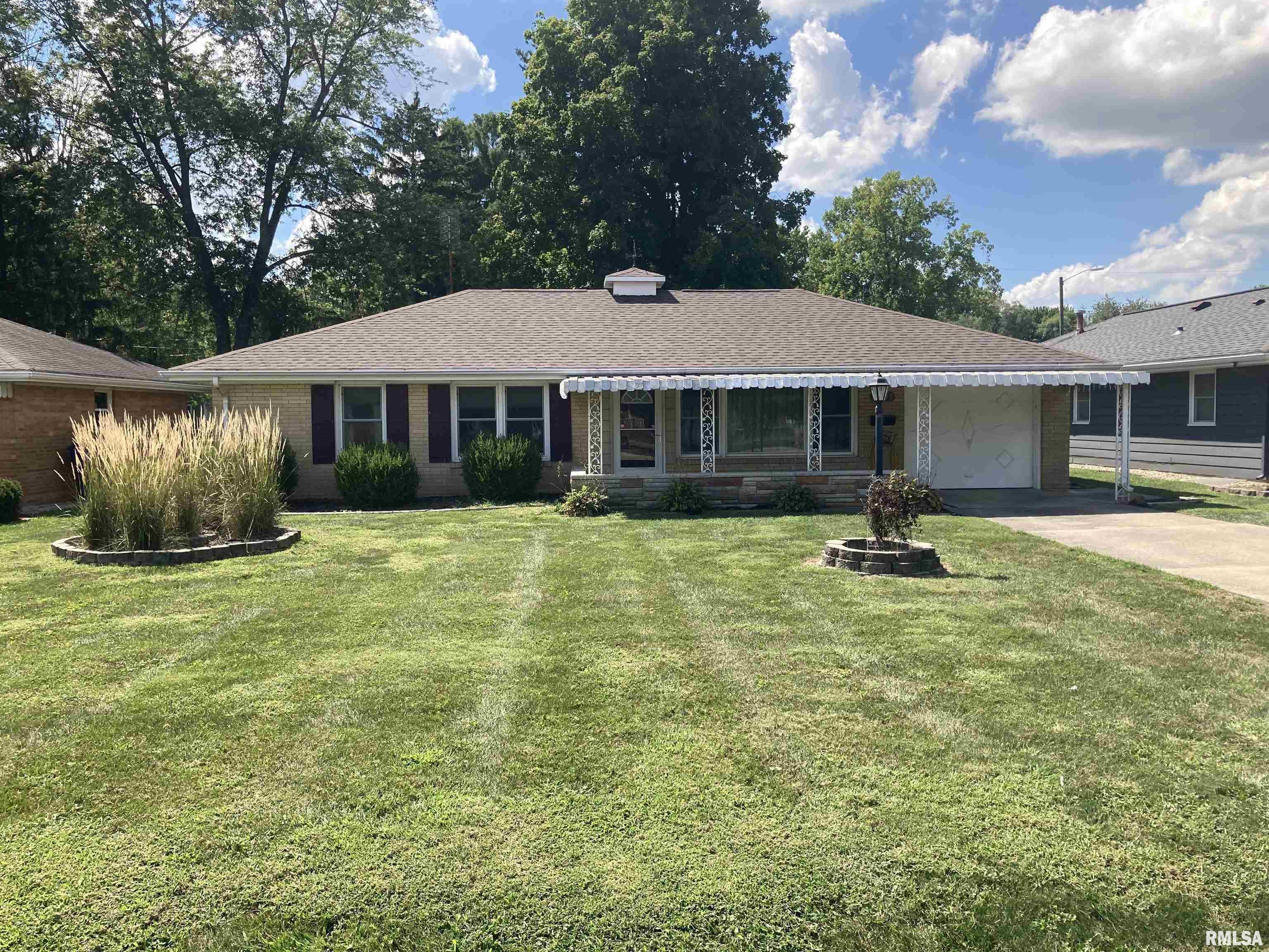 3405 South 5th Street Springfield, IL 62703 - Photo 1 of 24