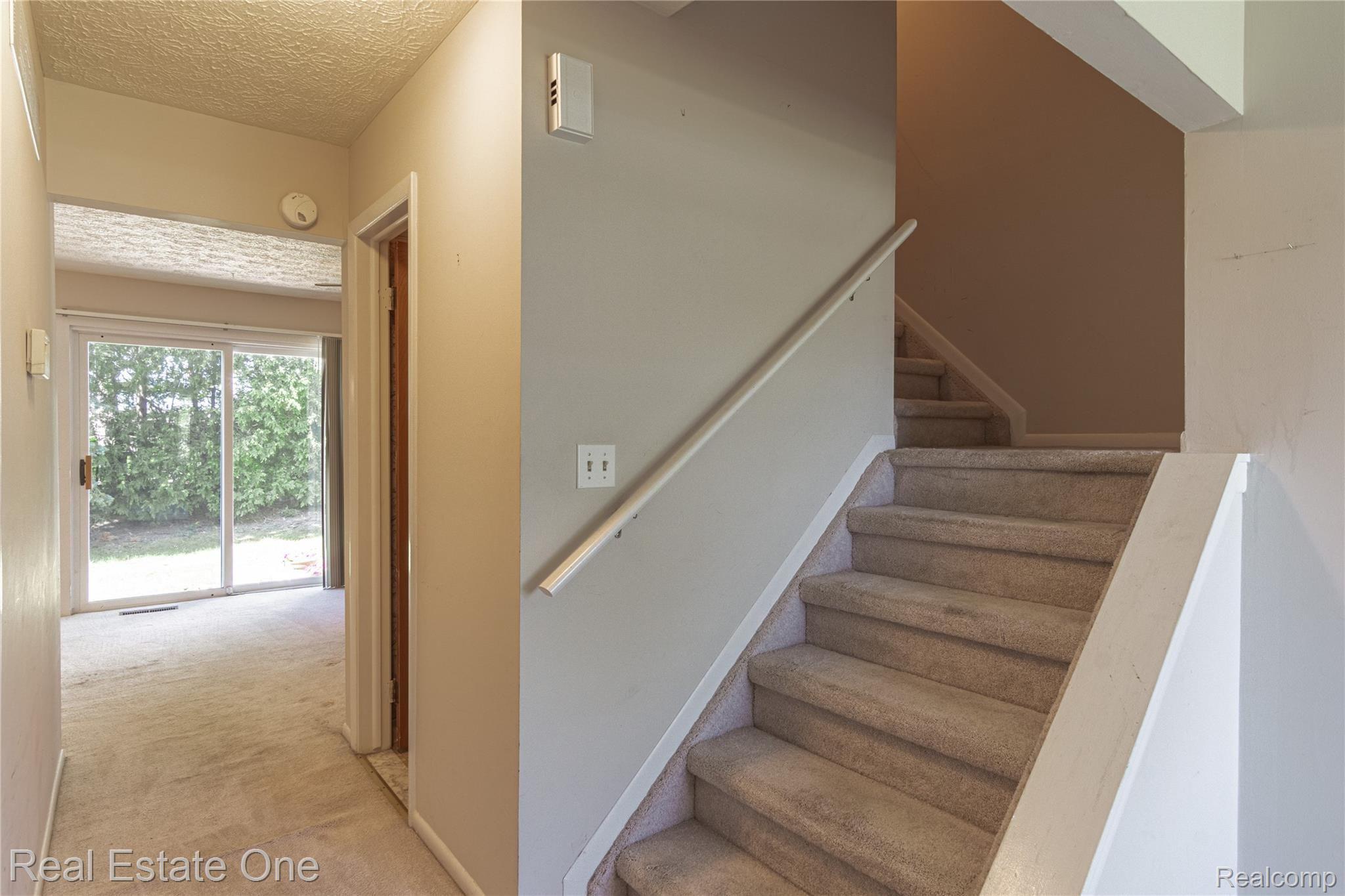 6695 Andersonville Road Clarkston, MI 48346 - Photo 13 of 35 Interiors (4 of 26).jpg