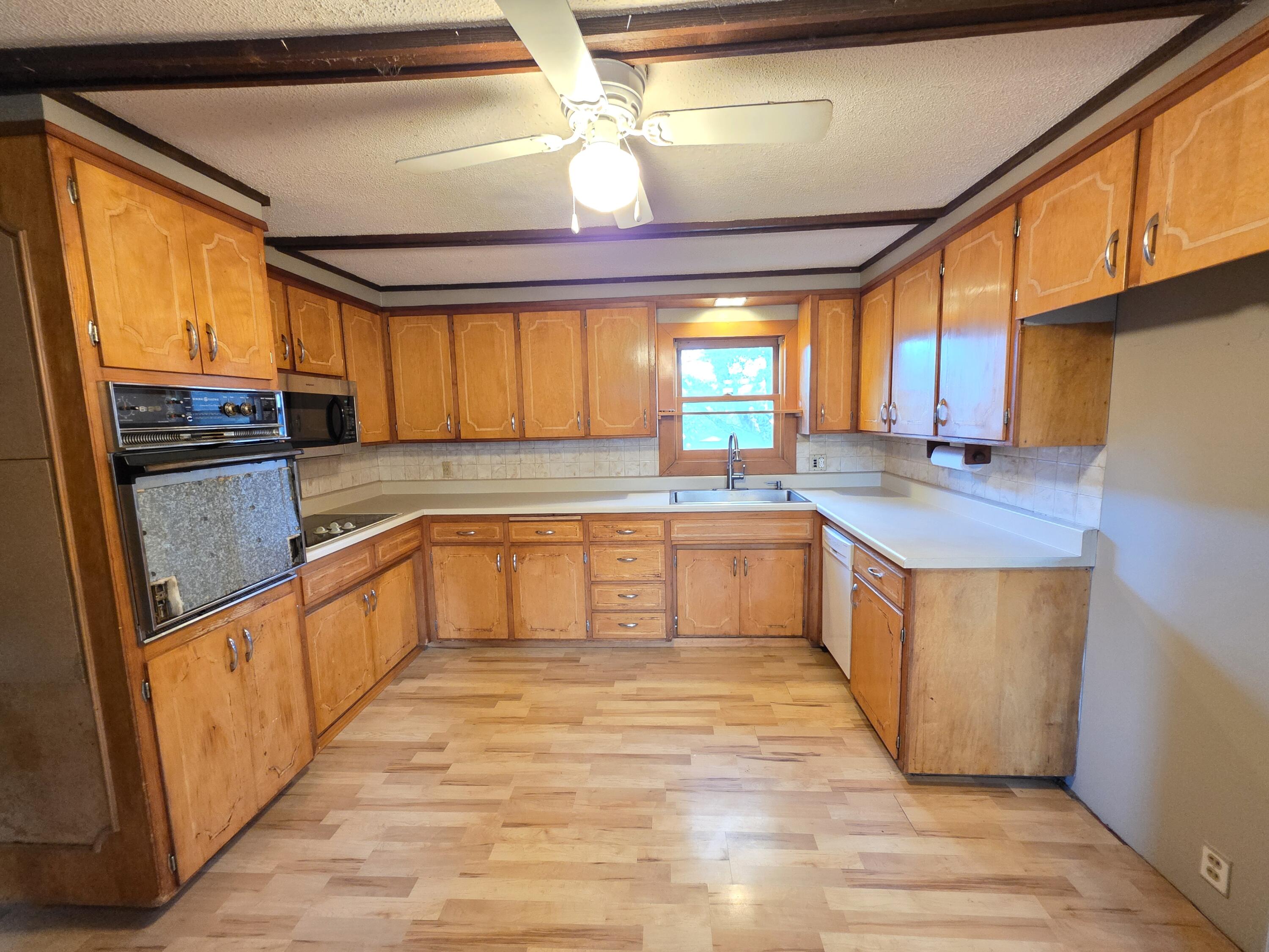 630 Albion Street Cashton, WI 54619 - Photo 3 of 31 5363