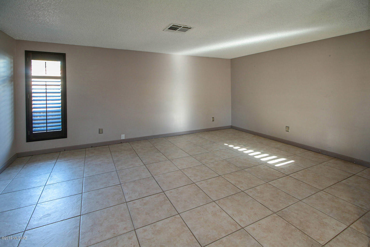 4369 West Rae Circle Tucson, AZ 85741 - Photo 3 of 28 Gallery Image 3