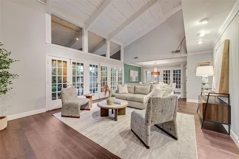 $539,000 | 435 West Northgate Drive, Irving, TX 75062