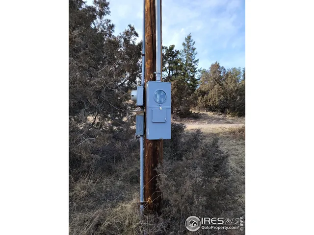 a sign that is on the side of a building