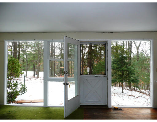 3 Country Corners Road Wayland, MA 01778 - Photo 4 of 12 Gallery Image 4