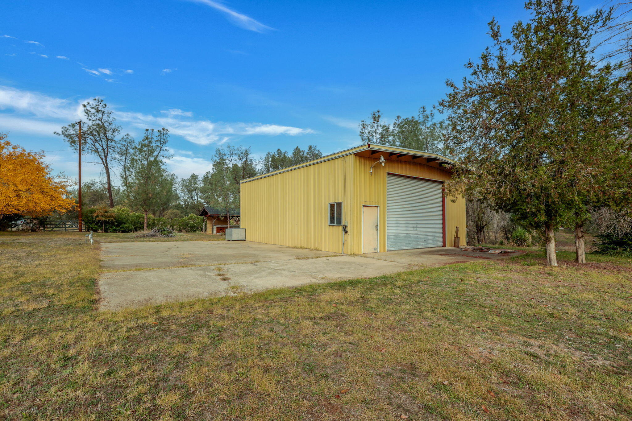 13144 Bear Mountain Road Redding, CA 96003 - Photo 5 of 69 3-web-or-mls-_K3A0013