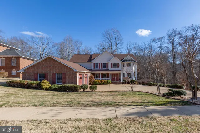 $865,000 | 1001 Featherston Court, Fredericksburg, VA 22401