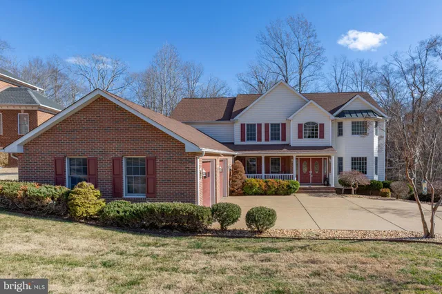 $865,000 | 1001 Featherston Court, Fredericksburg, VA 22401