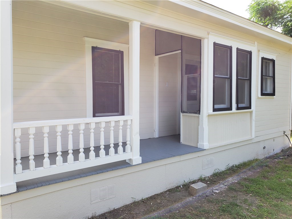 1405 Waller Street Austin, TX 78702 - Photo 3 of 20