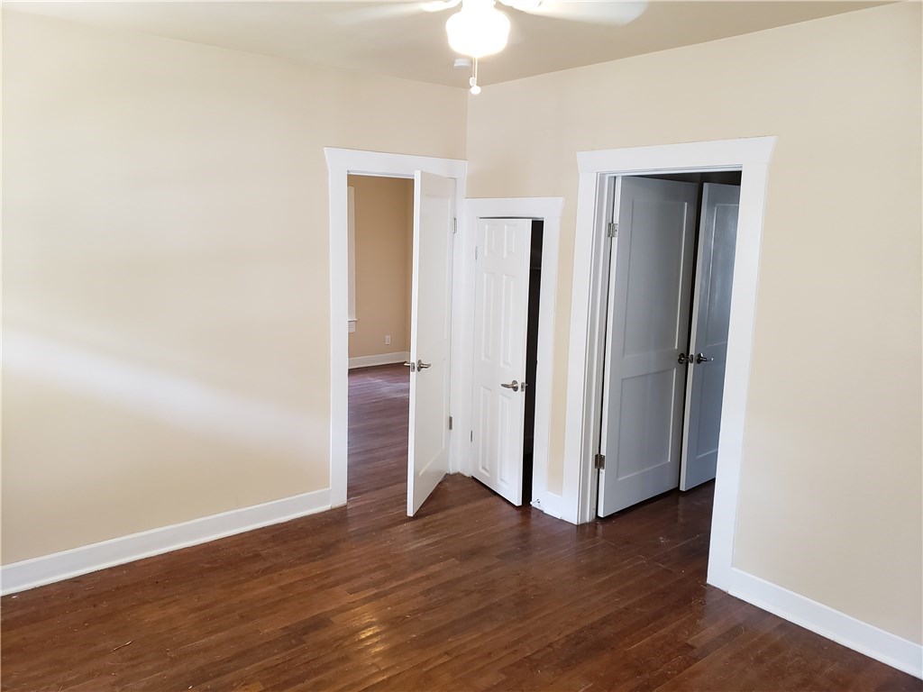 1405 Waller Street Austin, TX 78702 - Photo 5 of 20
