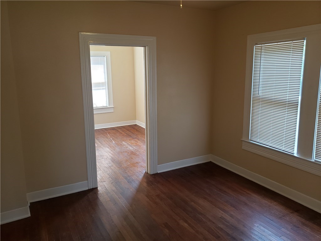 1405 Waller Street Austin, TX 78702 - Photo 10 of 20