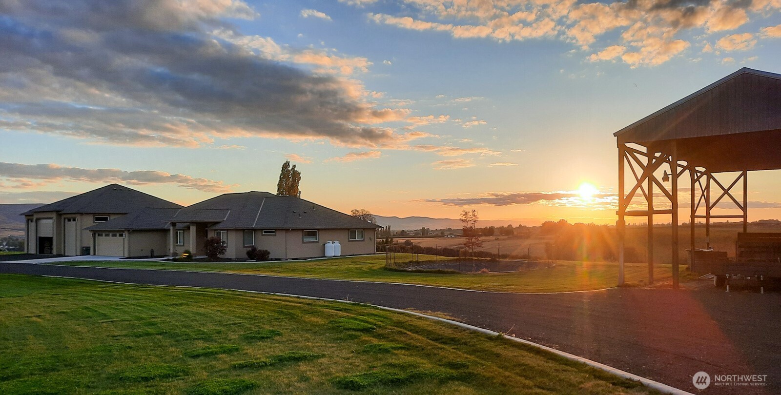 26602 North Rothrock Road Prosser, WA 99350 - Photo 8 of 40